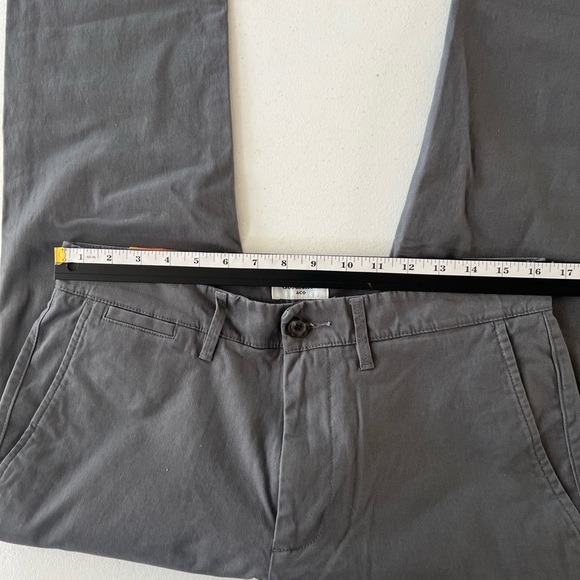 Goodfellow &Co Chino Pants Men’s 31x30 Gray The Every Wear Slim Straight Leg - Picture 3 of 15